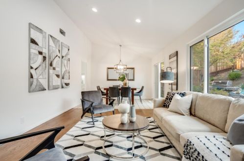 2467 Lacey Dr, Milpitas CA 95035-6122 exterior