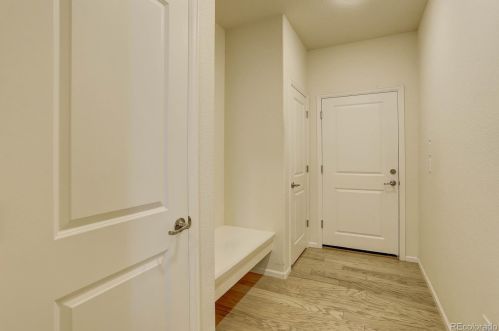 14694 Crestridge Dr, Aurora CO 80015-4207 exterior