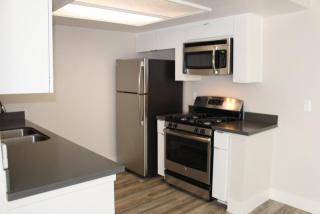 1425 Alta Vista Blvd, Los Angeles CA  90046-4338 exterior