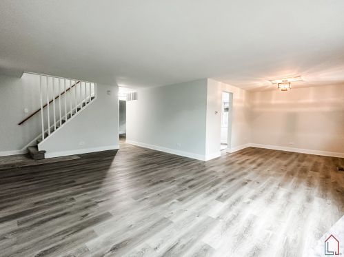 16904 Sunset Ridge Dr, Country Club Hills, IL 60478-2154