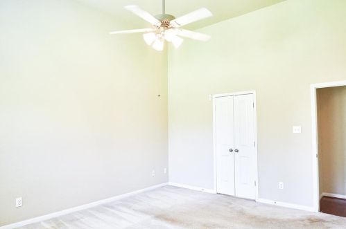 9099 Red Stag Ln, Conroe TX  exterior