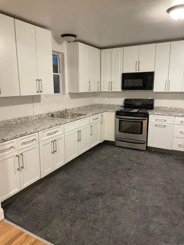 115 Hawkins St, Derby, CT 06418-1509