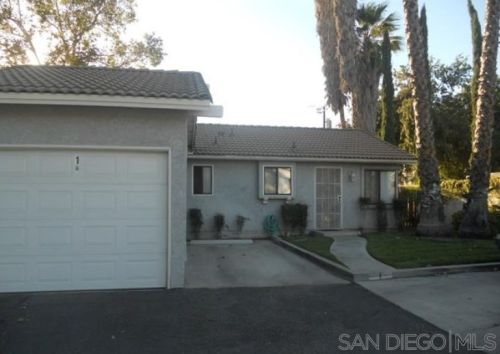 9505 Arlington Ave, Riverside, CA 92503-8203