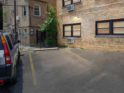 7407 Winchester Ave, Chicago IL  60626-1545 exterior