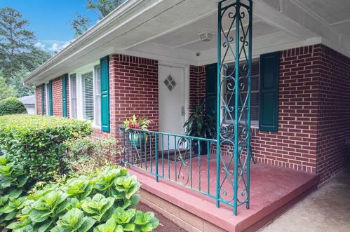 2346 Leith Ave, Atlanta GA  30344-2218 exterior