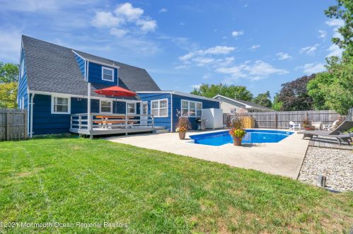 2349 Cardinal Dr, Point Pleasant Beach, NJ 08742-4810