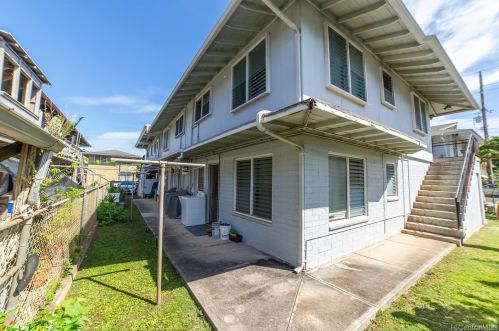 2969 Varsity Cir, Honolulu HI  96826-1745 exterior