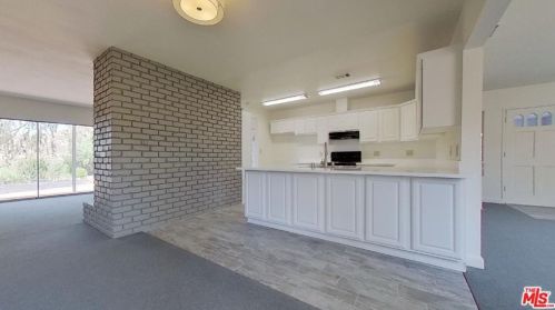 2569 Mt Vernon Ave, Riverside CA  92507-3202 exterior