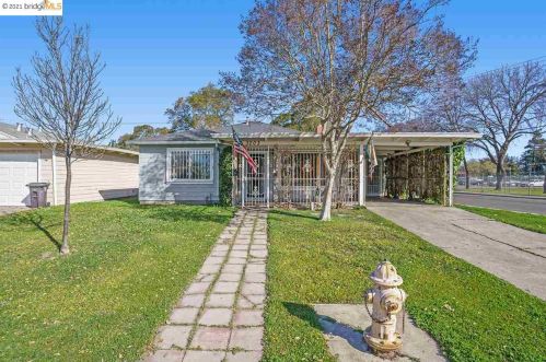 3003 Michigan Ave, Stockton, CA 95204-2505