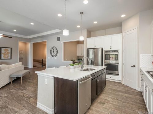 24043 Euclid Ave, Denver CO  80016 exterior