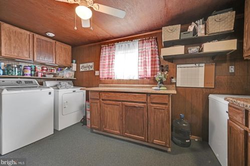 47 Maple Ave, Primrose PA 17901-8950 exterior