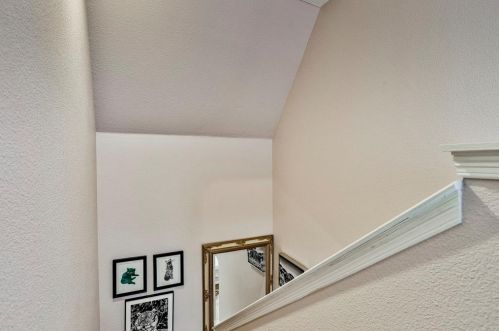 8216 Bridge St, Fort Worth TX 76103-1350 exterior