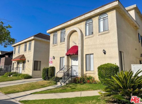 11703 Truro Ave, Hawthorne, CA 90250-2191
