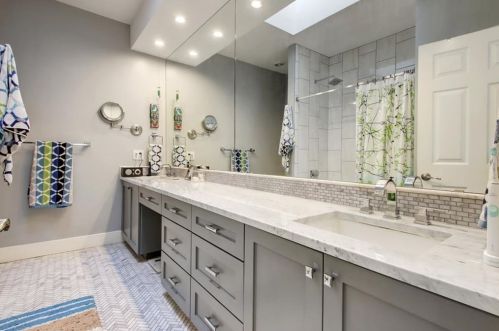 6904 Dogwood Holw, Austin TX  78750-8213 exterior