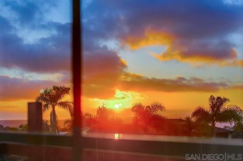 5057 Bella Collina St, Oceanside CA  92056-1924 exterior
