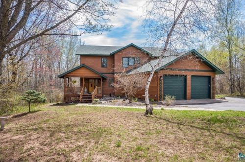 4808 Oak Ridge Dr, Duluth, MN 55811-1729