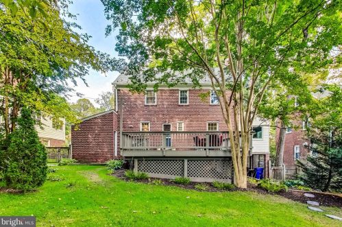 1506 Live Oak Dr, Silver Spring MD 20910-1543 exterior