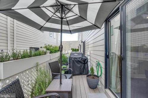 1421 Howard St, Philadelphia PA  19122-3905 exterior