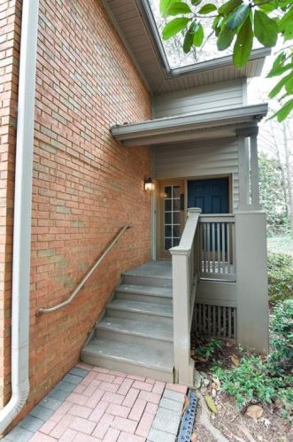 304 Garden Ct, Atlanta GA  30328-4560 exterior