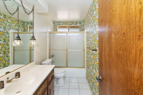 16350 Rancho Escondido Dr, Riverside CA  92506-5816 exterior