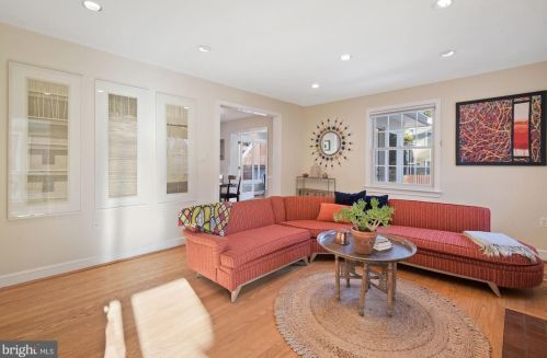 612 Pershing Dr, Silver Spring MD 20910-4341 exterior