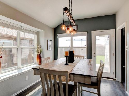 5733 Parkview Hills Ln, Fort Worth TX  76179-6715 exterior