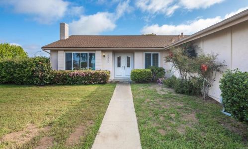 1377 Cherrytree Ct, Encinitas, CA 92024-4011
