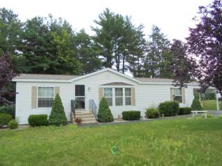 17 Xenia St, Nashua, NH 03062-3546