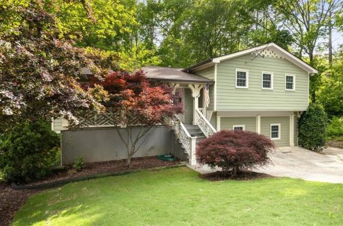 6990 Clearlake Ct, Atlanta, GA 30360-1828