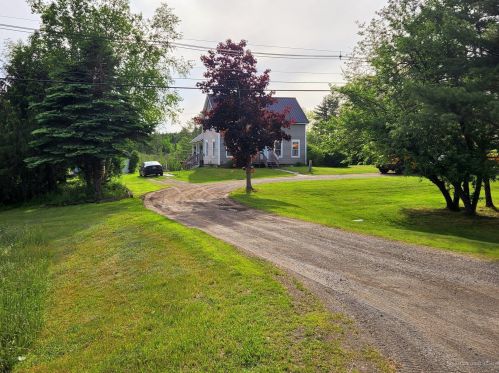 496 Dover Rd, Charleston, ME 04422-3336