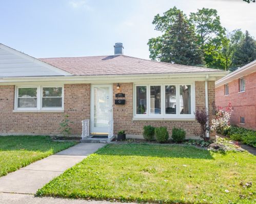 3937 Elm Ave, Brookfield, IL 60513-1931