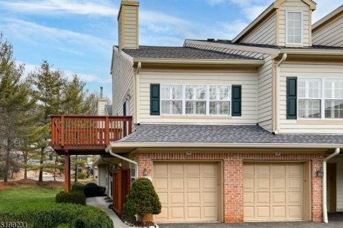 3 Cadence Ct, Morristown, NJ 07960-6982