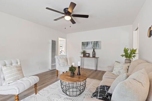 2126 Elder Ave, Santa Ana, CA 92704-3611