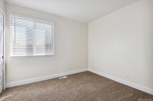 5501 Chandler Ct, Denver CO  80239-4934 exterior