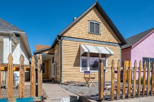 802 Abriendo Ave, Pueblo, CO 81004-2513