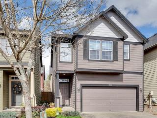 211 Mandi St, Beaverton, OR 97124-4209