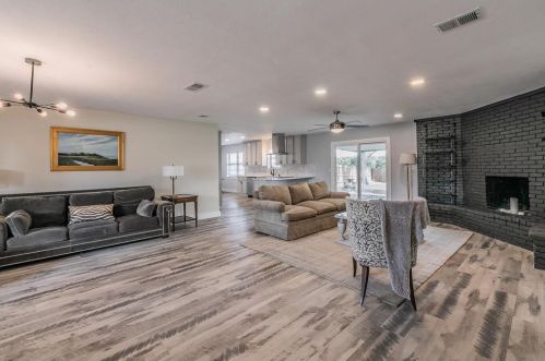 1020 Ridgefield Dr, Plano TX  75075-8721 exterior