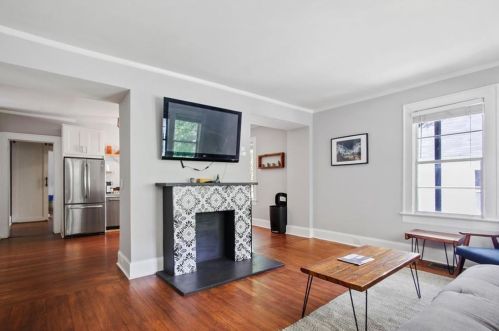 1186 Holly St, Atlanta, GA 30318-5355