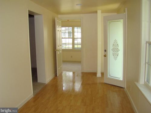 303 Lakeshore Dr, Browns Mills, NJ 08015-2215
