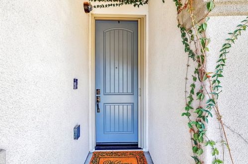 561 Owens River Dr, Oxnard, CA 93036-5357