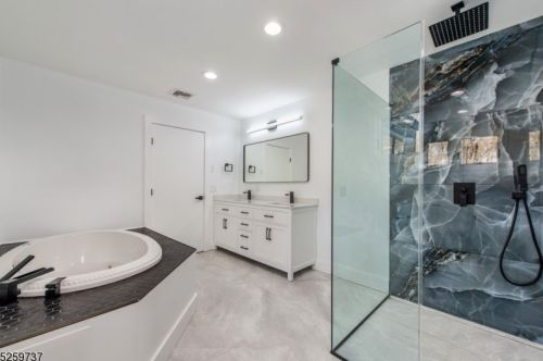 113 Everdale Rd, Dover NJ  07869-2301 exterior