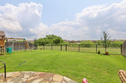 9920 Butte Meadows Dr, Fort Worth, TX 76177-7388