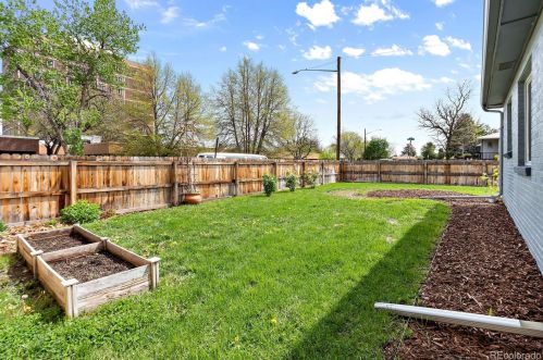 5194 33rd Ave, Denver CO  80207-1809 exterior