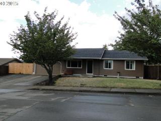 237 70th Pl, Springfield, OR 97478-7402