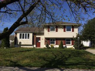 128 Meadow Lark Rd, Stratford, NJ 08084-1912