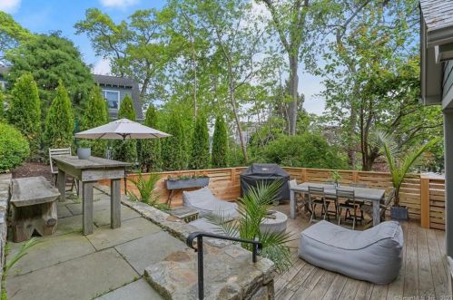 23 Craw Ave, Norwalk CT  06853-1605 exterior