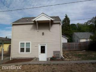 1472 19th Ave, Eugene OR  97403-1425 exterior