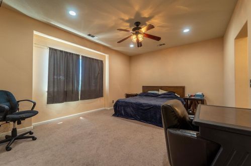 1061 Vermont Ave, Turlock CA  95380-5341 exterior