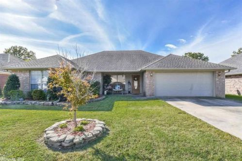 14 Blair Dr, Vilonia, AR 72173-8045