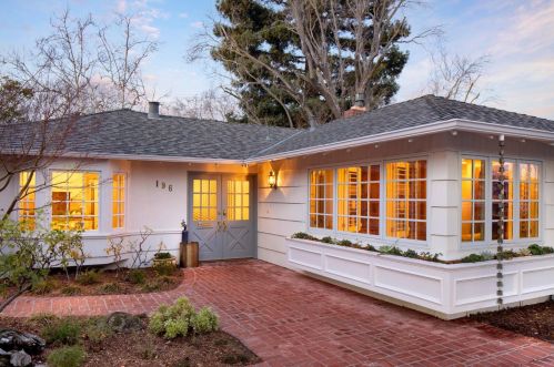 196 Walter Hays Dr, Palo Alto, CA 94303-2923
